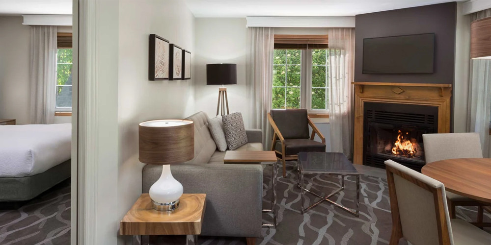 Résidence Inn by Marriott Mont-Tremblant: Stay in a Suite with Breakfast & Parking