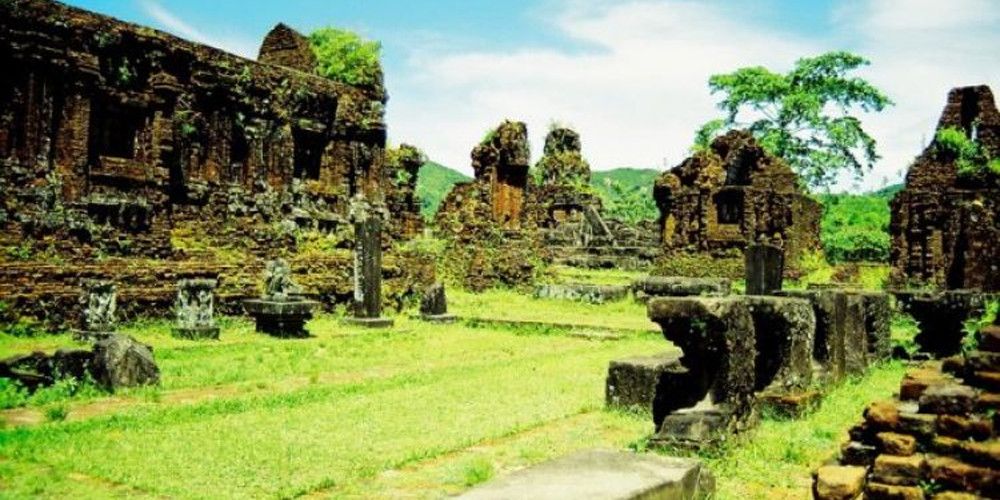 Magnificent Vietnam: From North to South in 10 Days