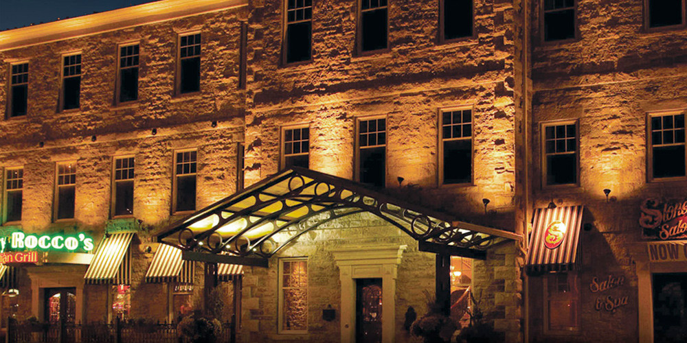 Stone Mill Inn: 1-Night Stay in a Niagara Luxury Inn with Bottle of Wine