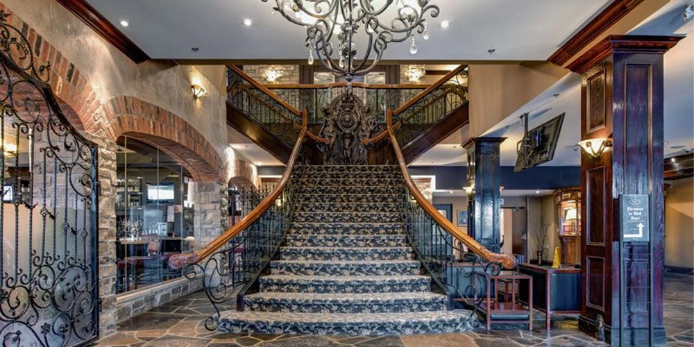 Stone Mill Inn: 1-Night Stay in a Niagara Luxury Inn with Bottle of Wine