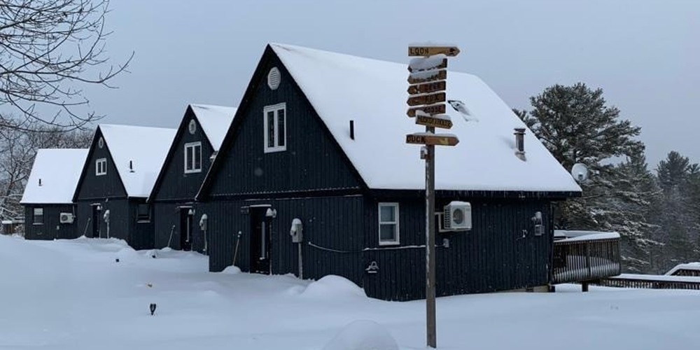 Lake Muskoka Chalet: 3-Night Stay in a Two-Bedroom Chalet with Private Hot Tub