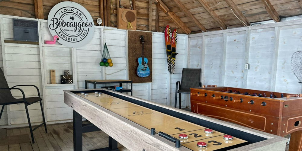 Bobcaygeon Resort: 2-Night Waterfront Cottage Stay in Ontario&rsquo;s Kawartha Lakes