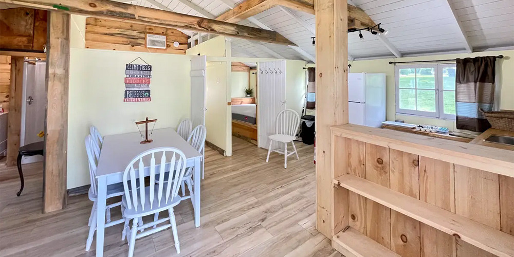 Catch More Resort: 2-Night Waterfront Cottage Stay on Ontario&rsquo;s Scenic Lake