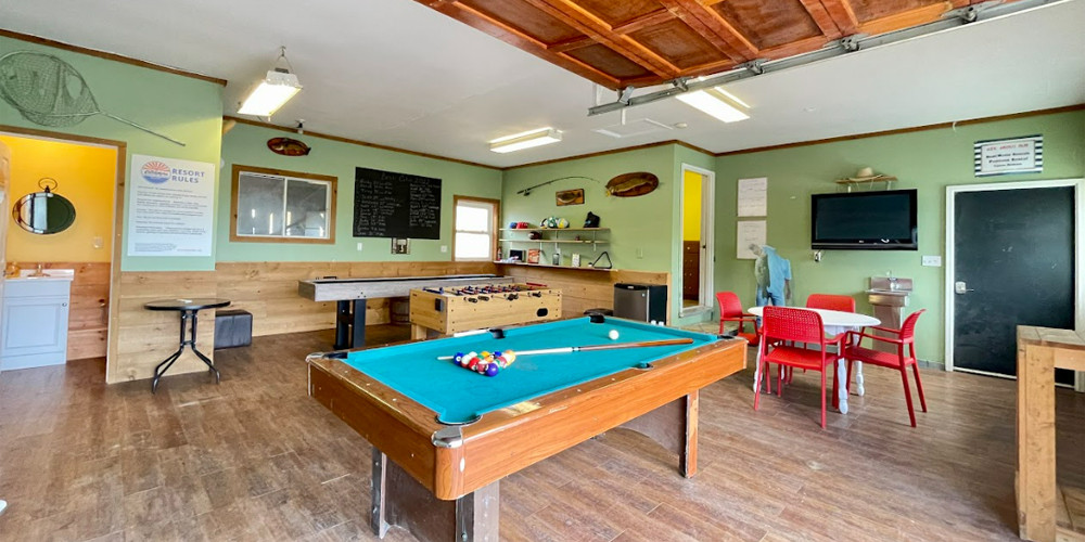 Catch More Resort: 2-Night Waterfront Cottage Stay on Ontario&rsquo;s Scenic Lake