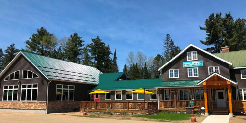 Edgewater: 2-Night Stay in a Cozy Cabin Minutes from Algonquin Park