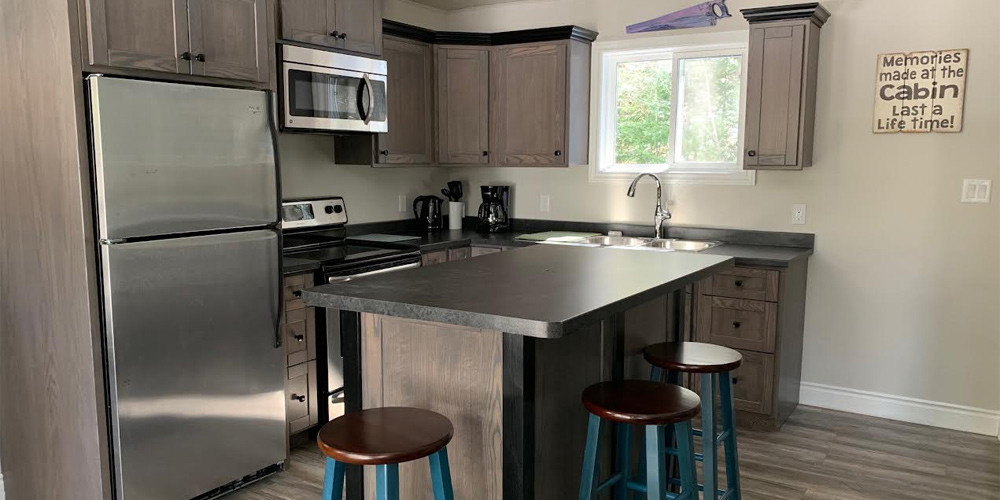 Edgewater: 3-Night Stay in a 3-Bedroom House for a Relaxing Getaway