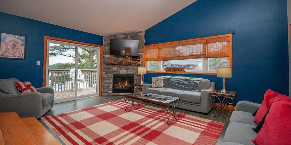 Lake Muskoka Chalet: 2-Night Stay in a Grand Chalet with Late Checkout + Gift Basket