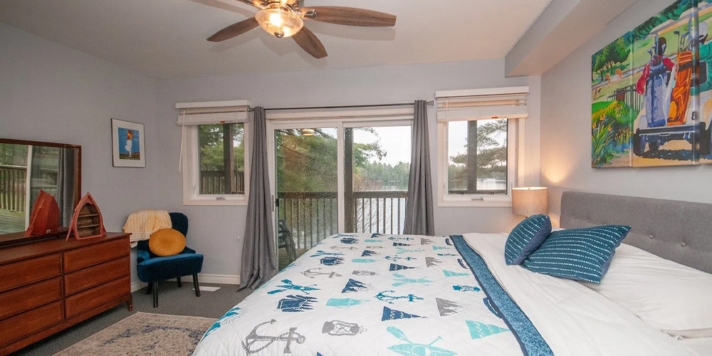 Lake Muskoka Chalet: 2-Night Stay in a Grand Chalet with Late Checkout + Gift Basket