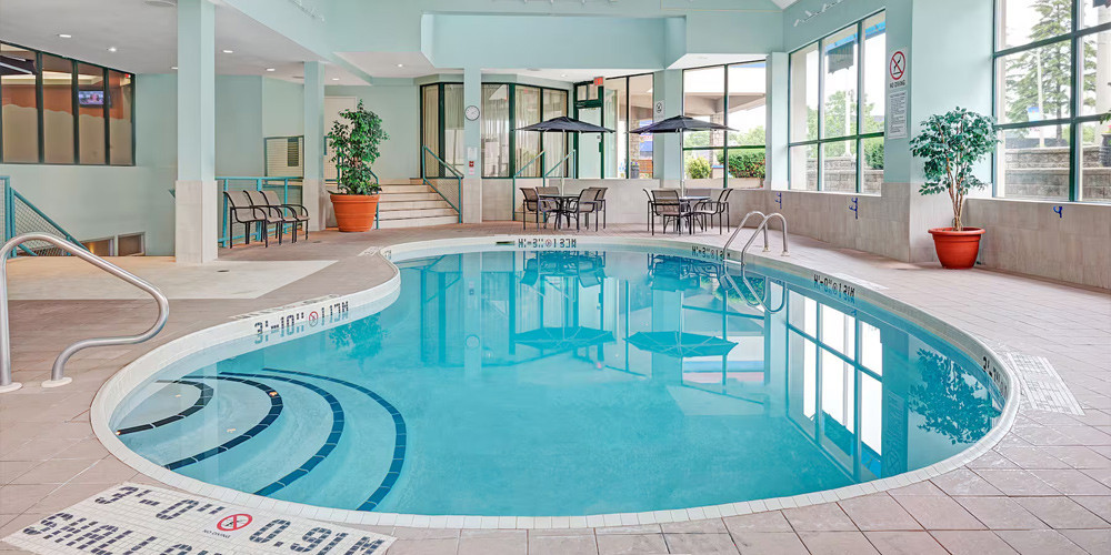 Ramada by Wyndham Niagara Falls/Fallsview: 1-Night Stay Package