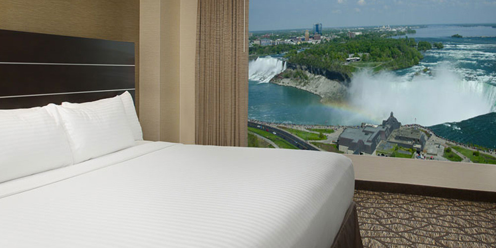 Relaxing Luxury Getaway Package in Niagara Falls