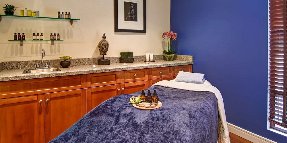DoubleTree Niagara Falls: 1-Night Stay in a Cityview Room with 2 Queen Beds
