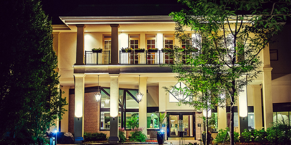 $229 & Up for a 1-Night Stay + Breakfast + Complimentary Welcome Bottle of Adamo Estate Wine